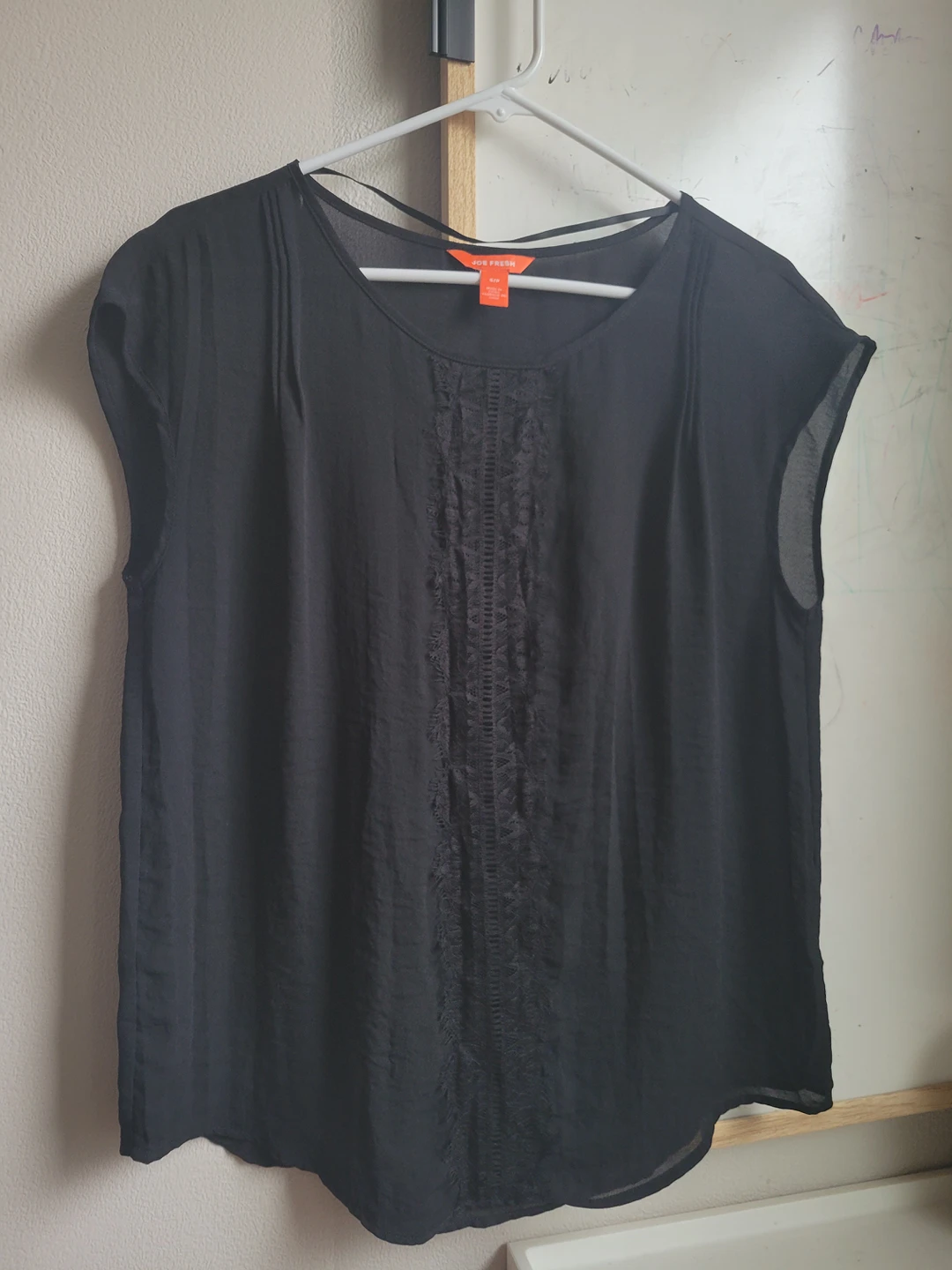 Black shirt thumbnail