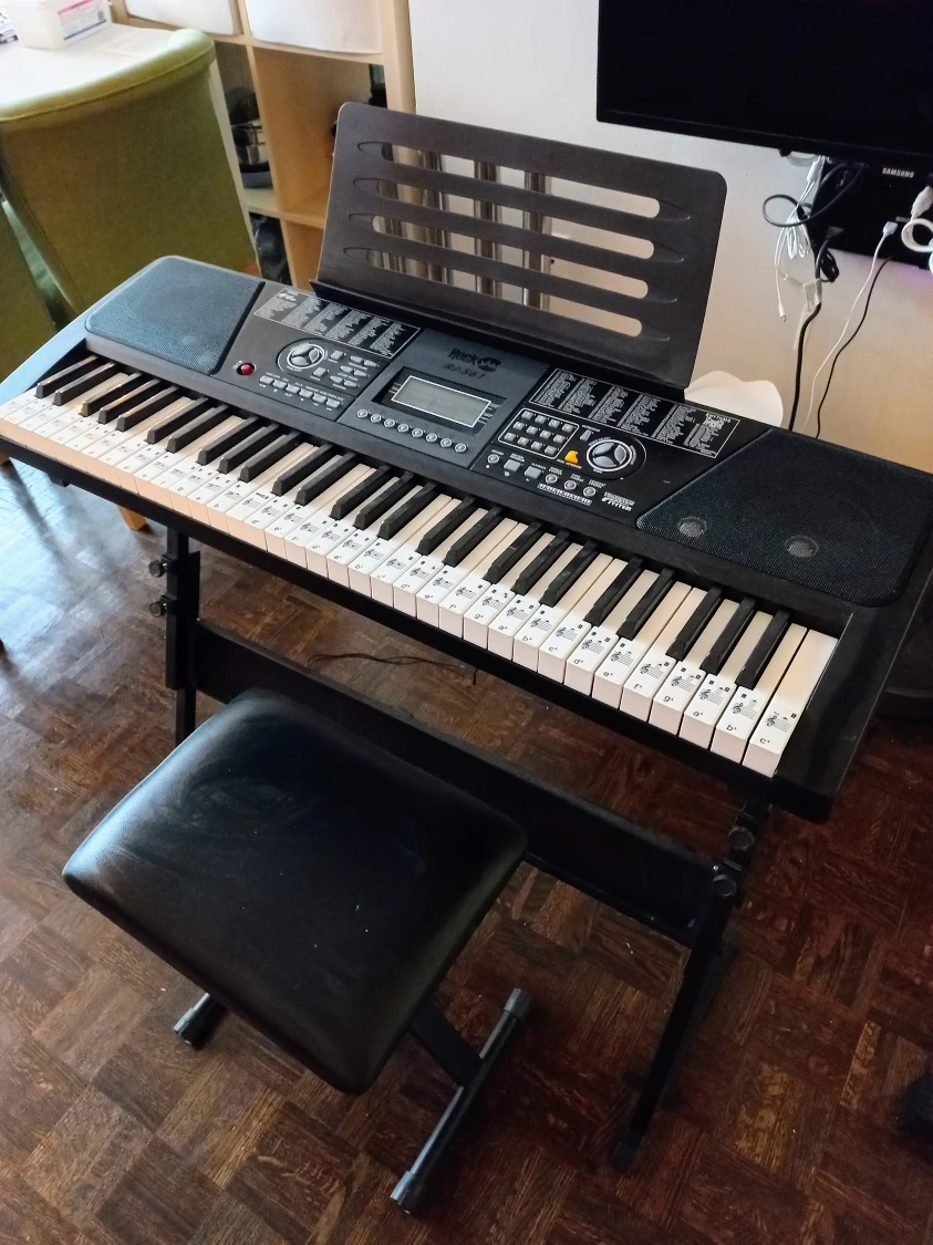 Keyboard piano with LCD display thumbnail