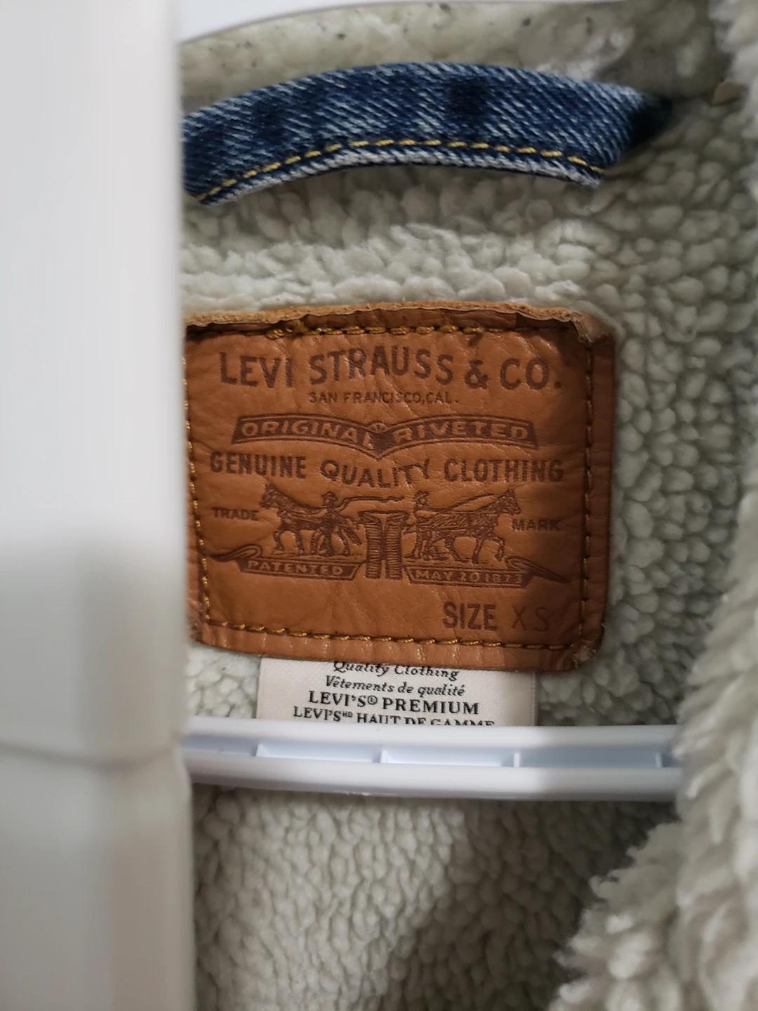 Men's Levis sherpa jacket XS image indicator(3)