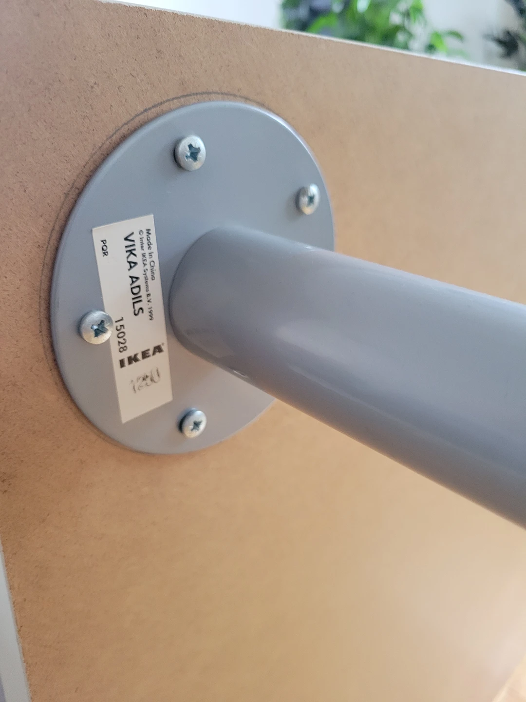 Ikea table thumbnail
