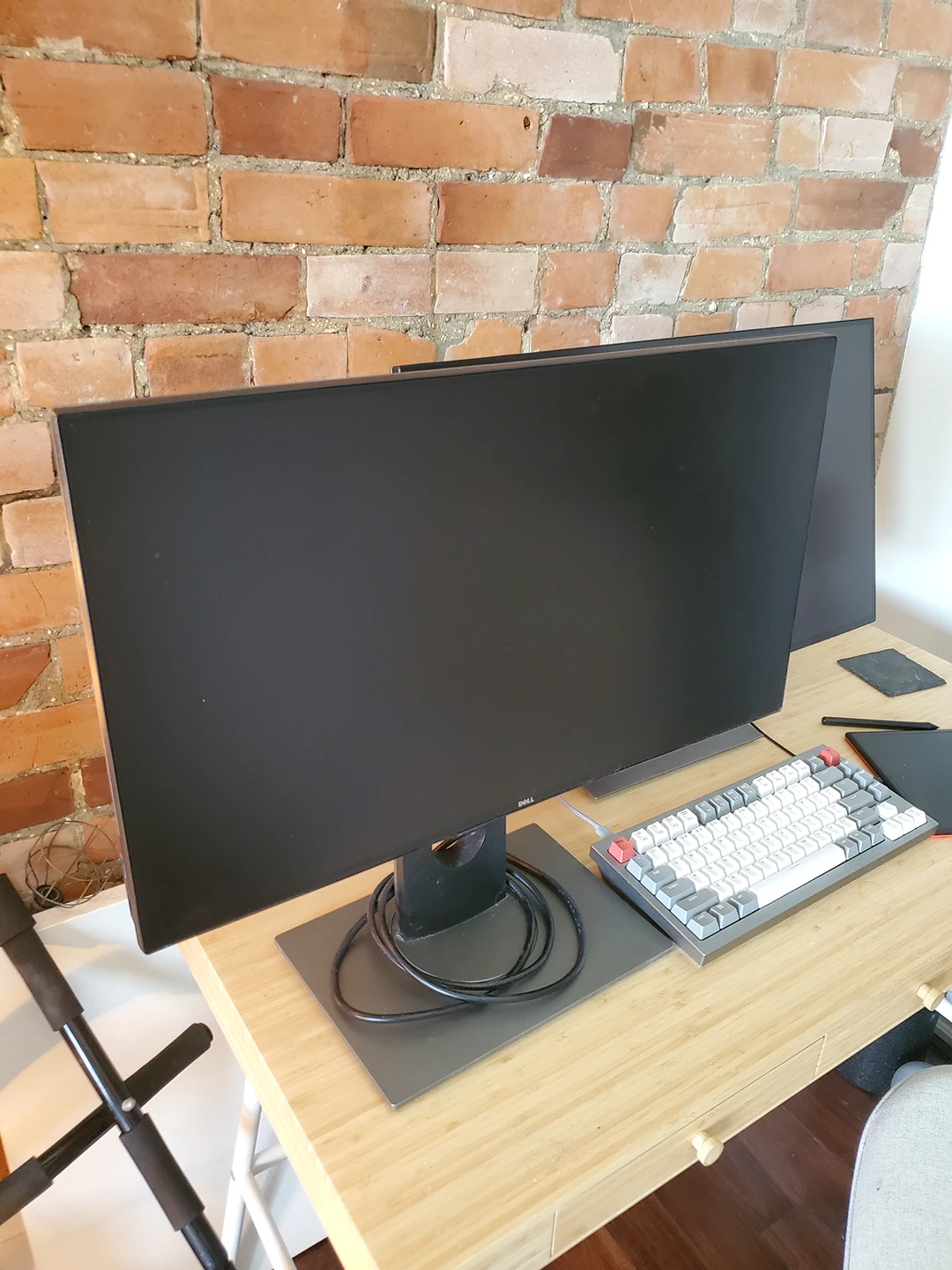 Dell 24" monitor U2417H thumbnail
