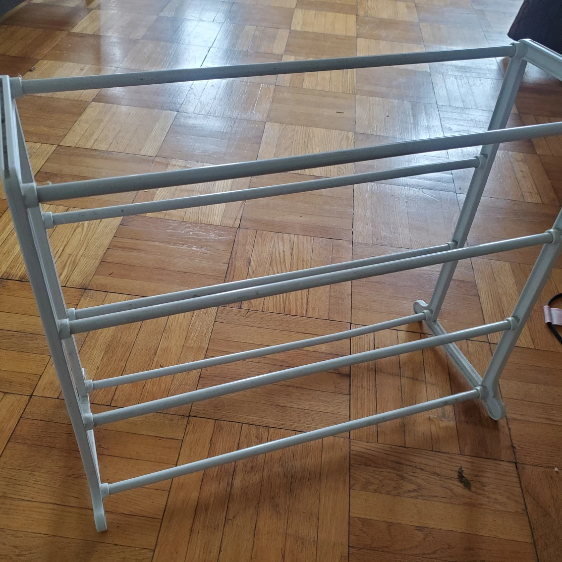 Free Shoe Rack thumbnail