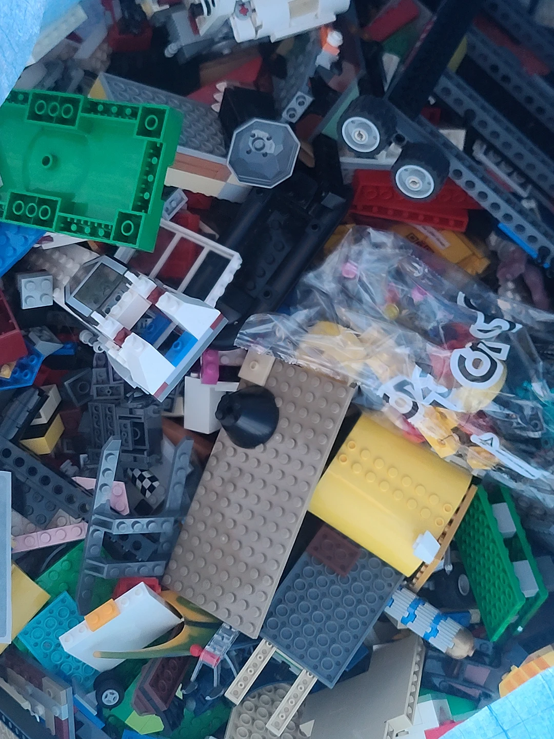 huge bag of loose mixed Lego 31 pounds