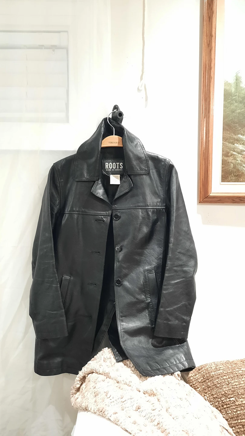 Vintage ROOTS leather jacket