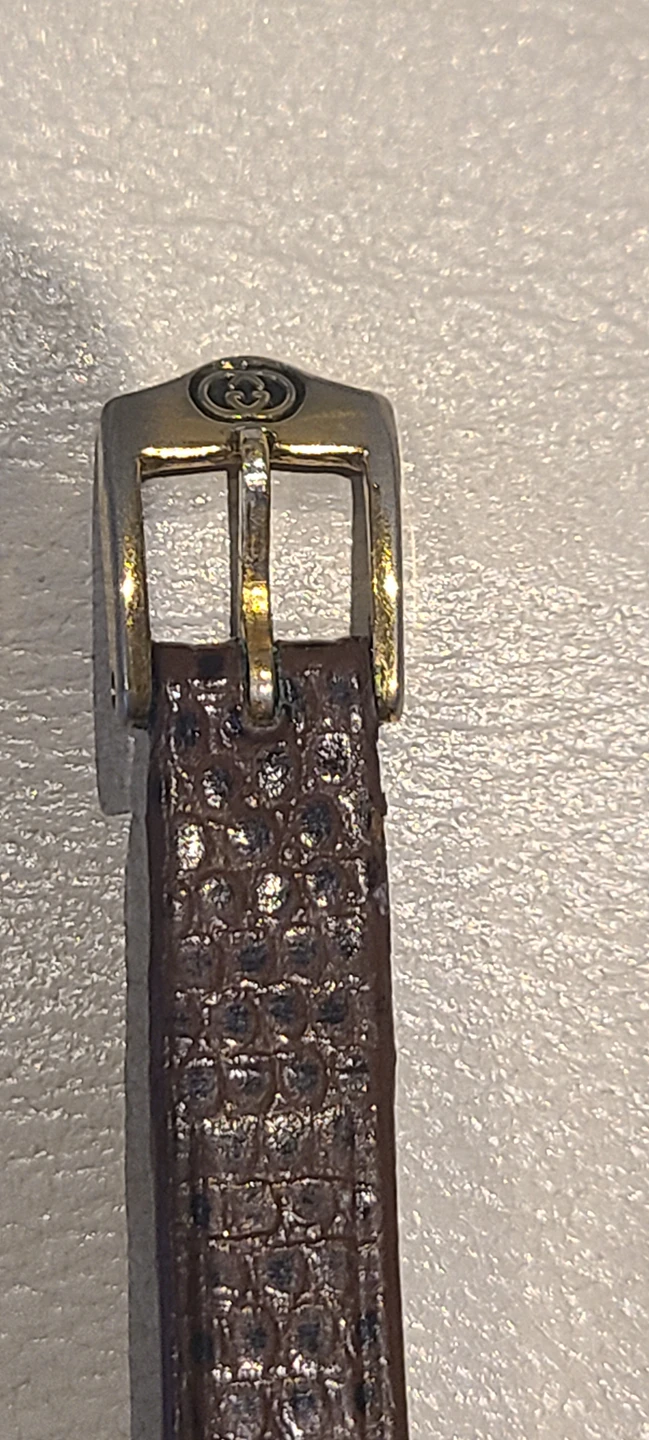 Gucci authentic women watch image indicator(5)