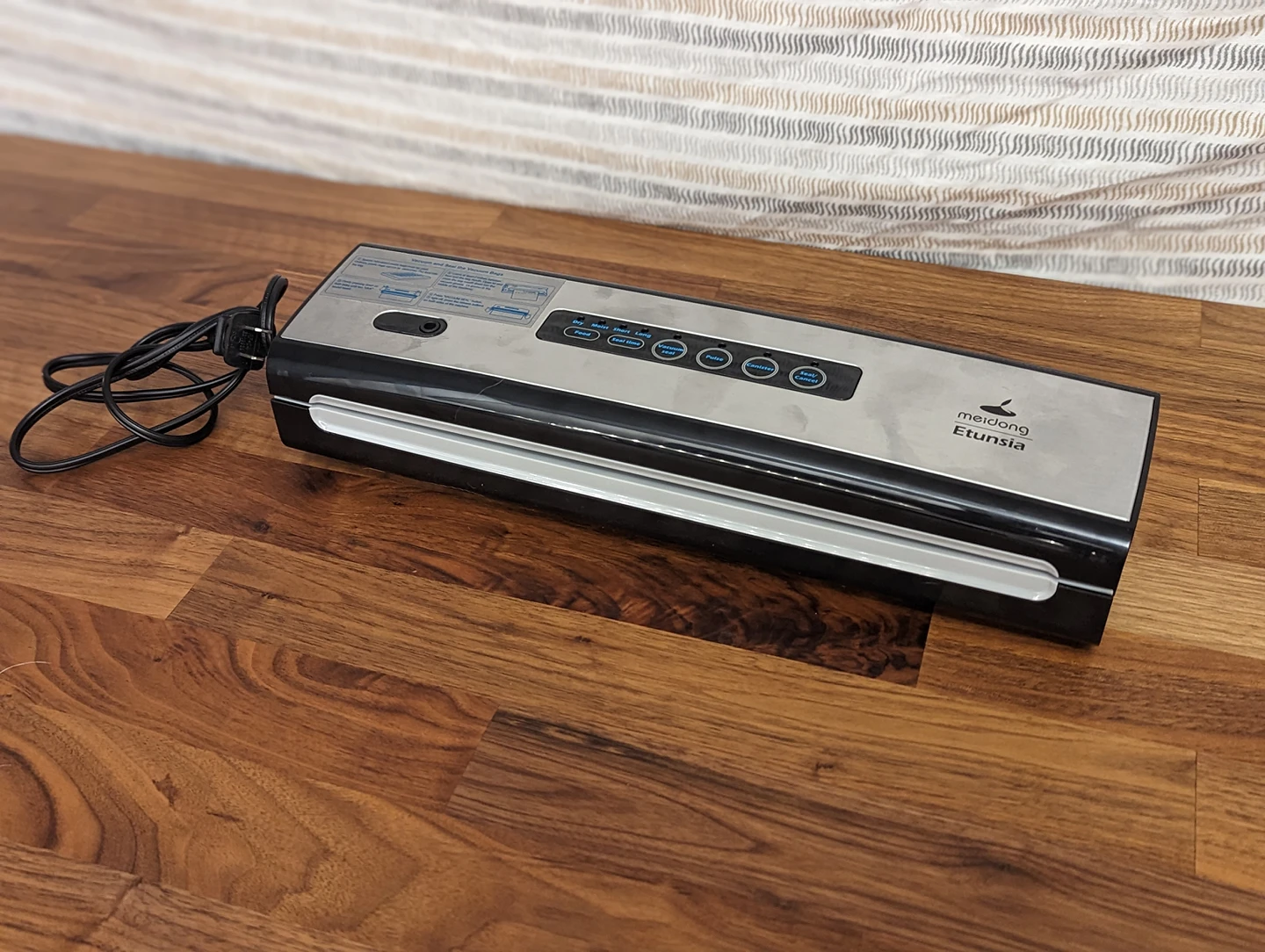 Vacuum Sealer Machine thumbnail