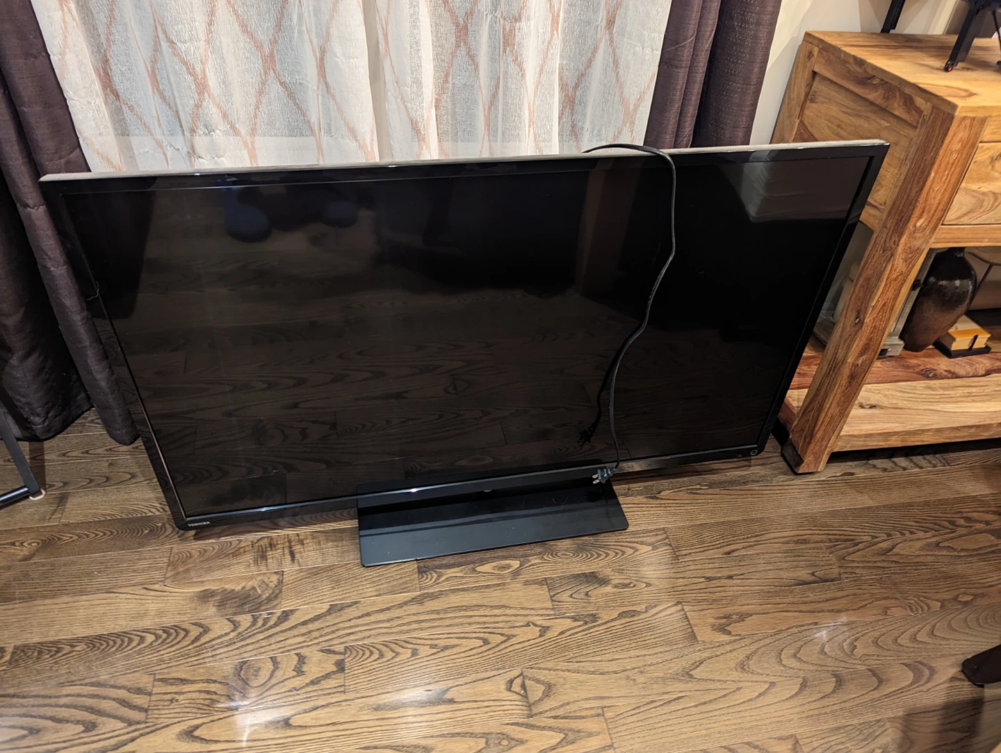 Toshiba 50" Inch LED TV - photo 2