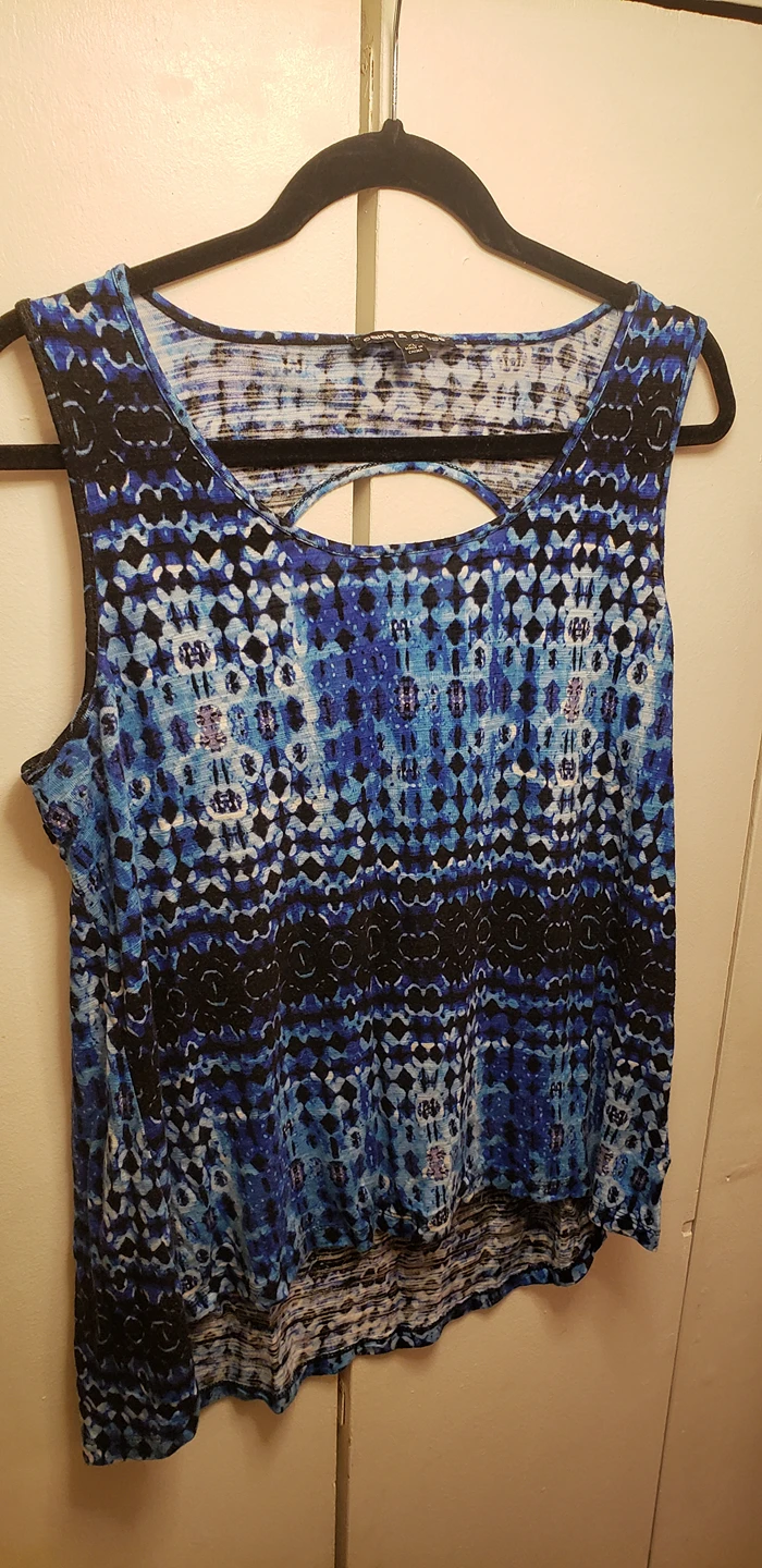 Cable & Guage Size XL Blue Tank Top thumbnail