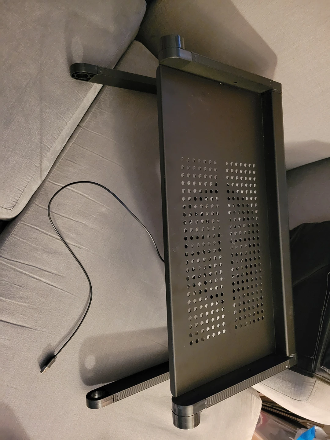 computer stand with fan image indicator(2)