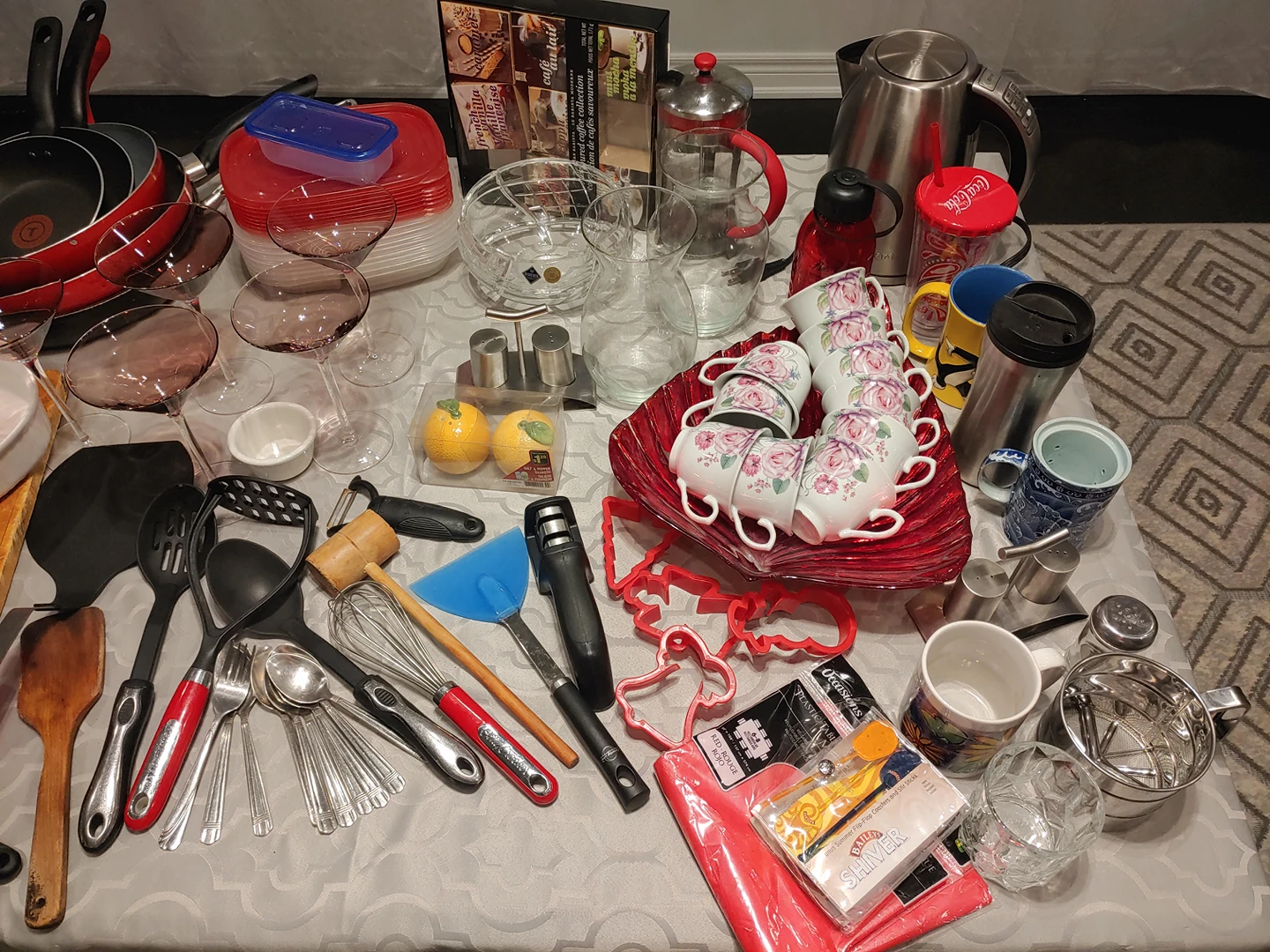 lots of kitchen stuff all for $50 thumbnail