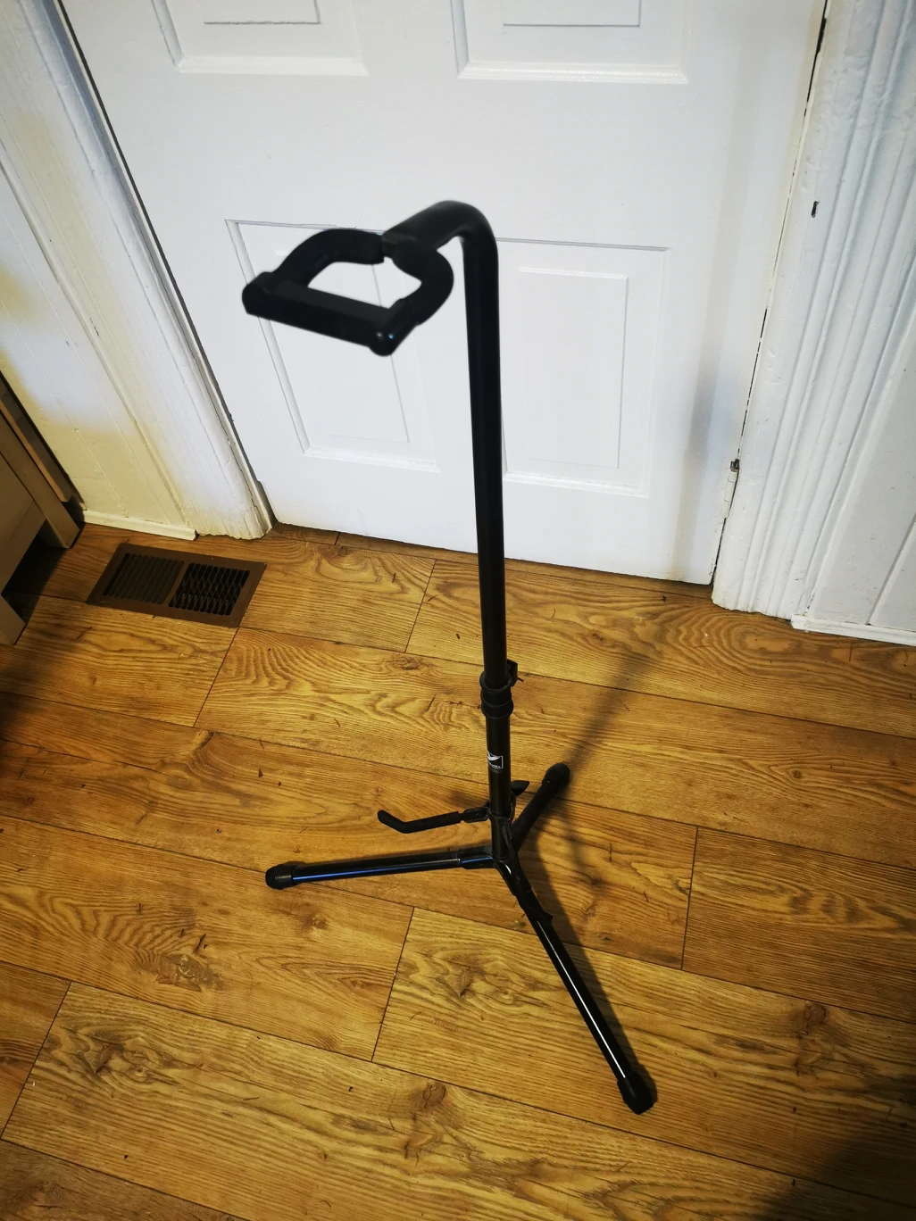 Hanging guitar stand - photo 2