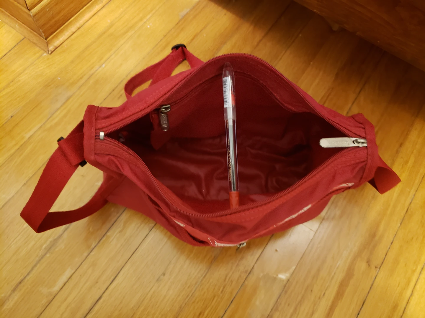 LeSportsac image indicator(2)