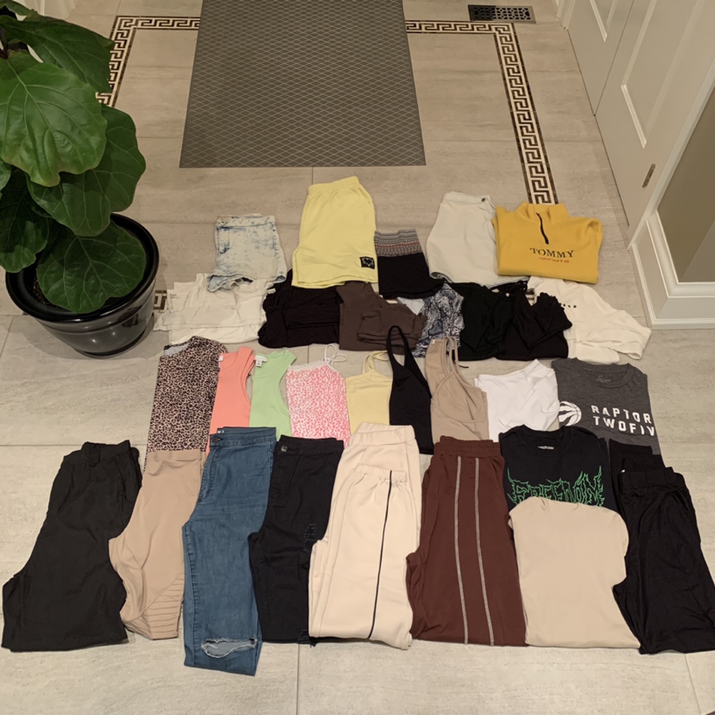 MUST GO TODAY ‼️ Lot of Women’s Items (mostly XS/S - some M/L)