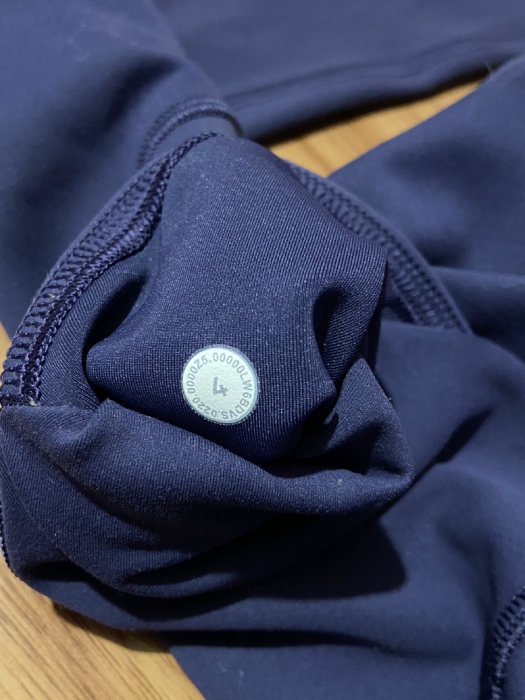 Lululemon Invigorate high-rise crop 23” sz4(xsmall) image indicator(6)