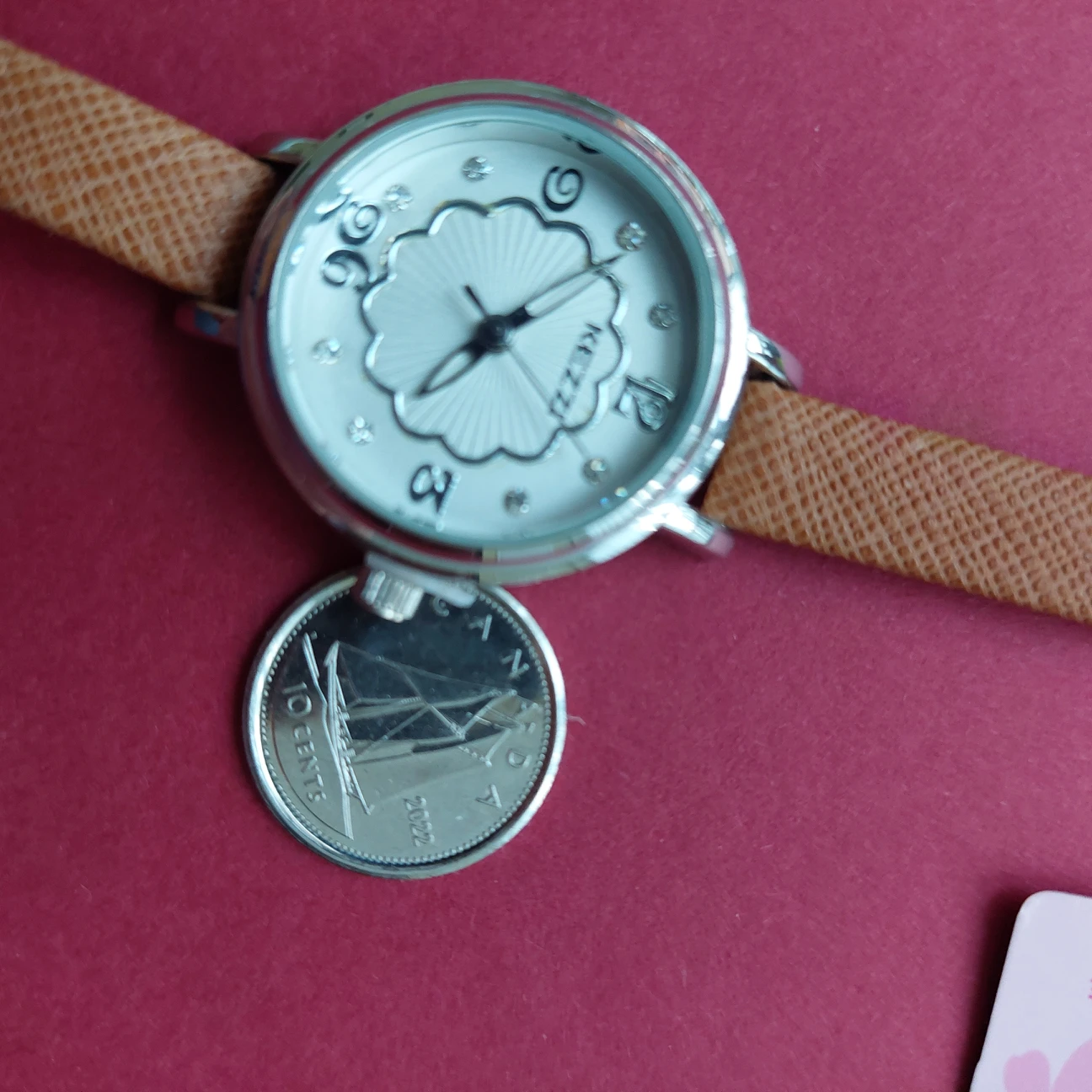 Skinny strap watch