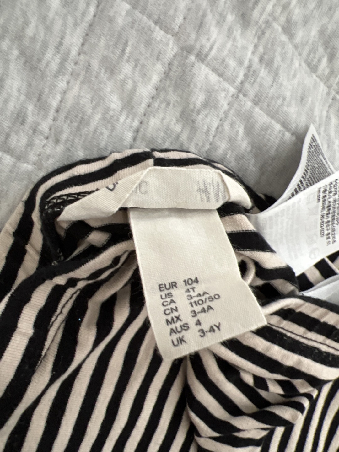 Toddler leggings size 3-4 Y image indicator(2)