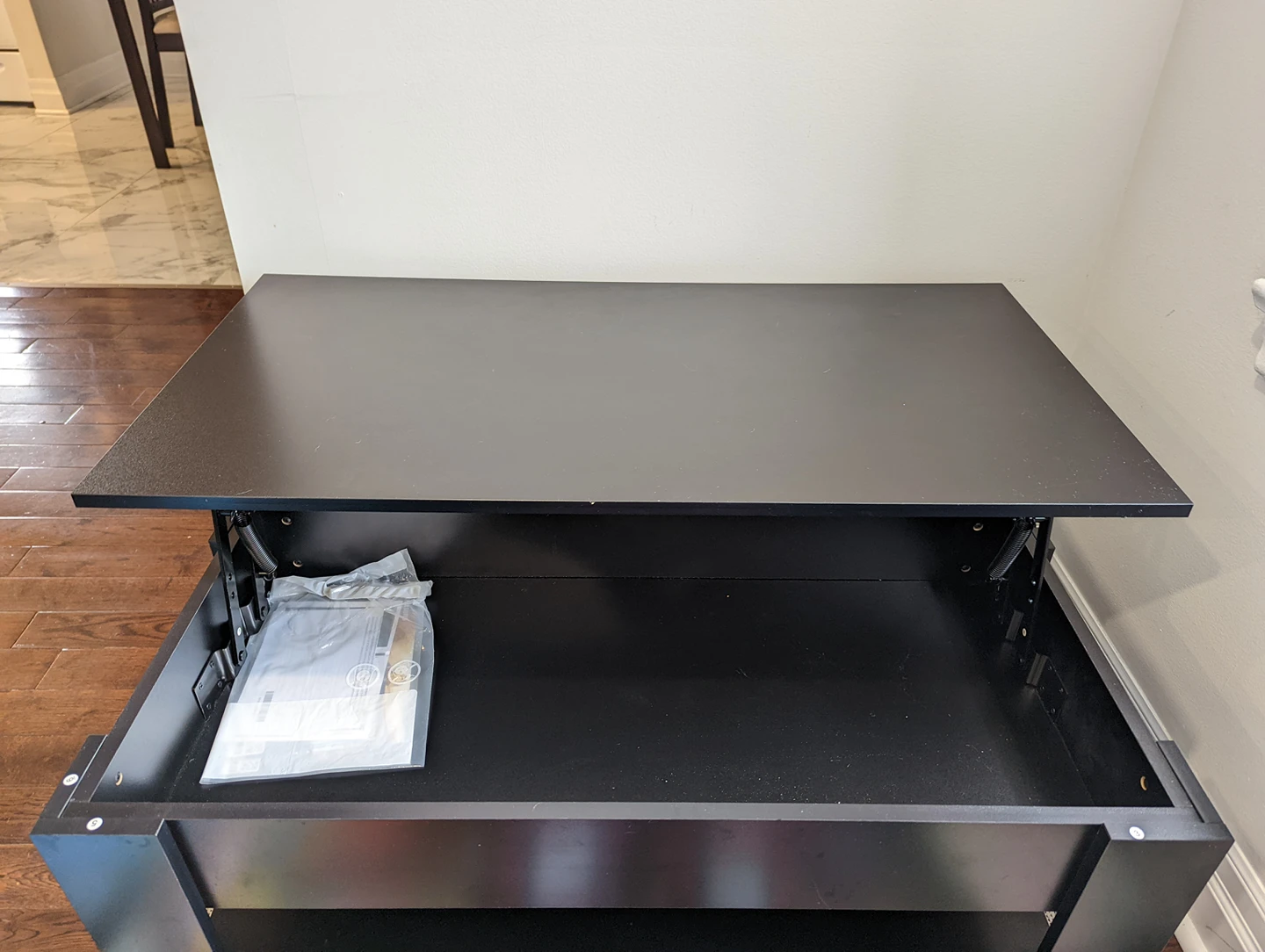 beautiful coffee table with storage!