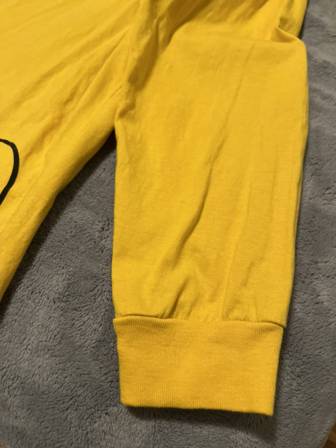 Spring SweatshiRT image indicator(4)