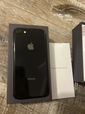 I phone 8 - photo 5