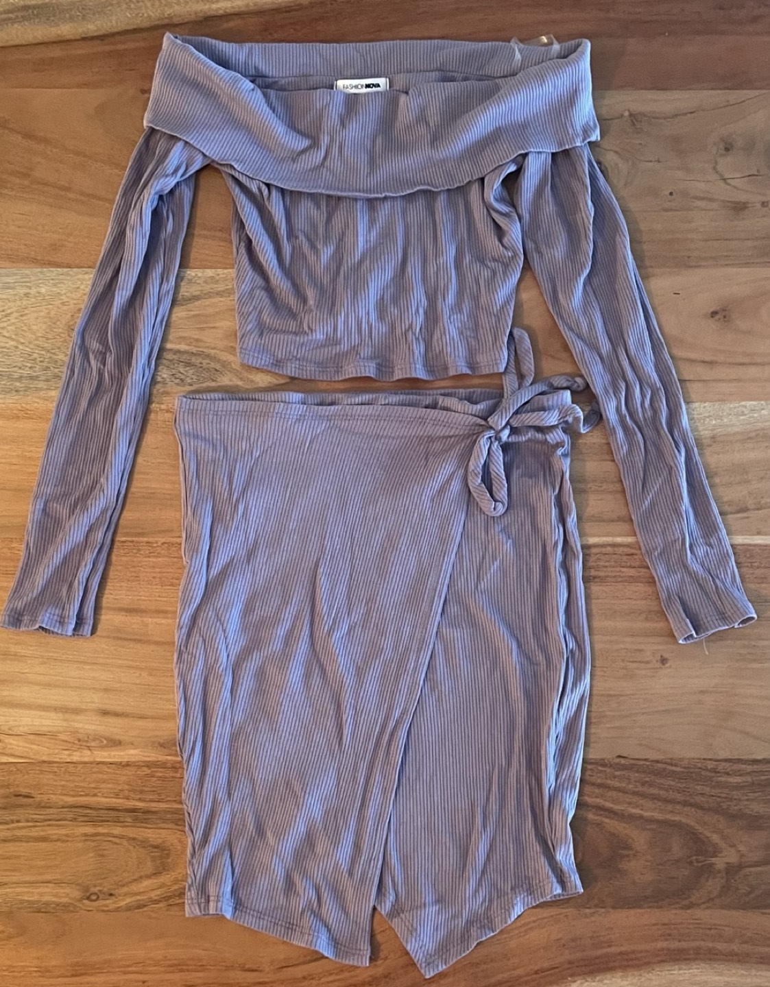 Fashion nova Tops & skirt