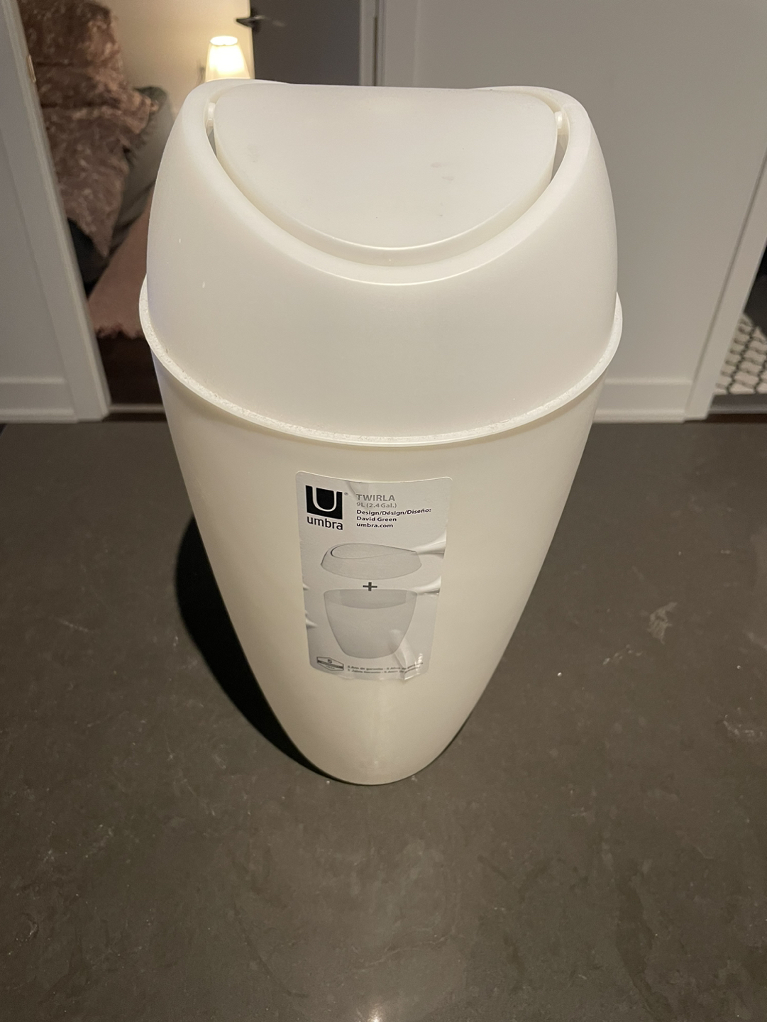 Bathroom bin