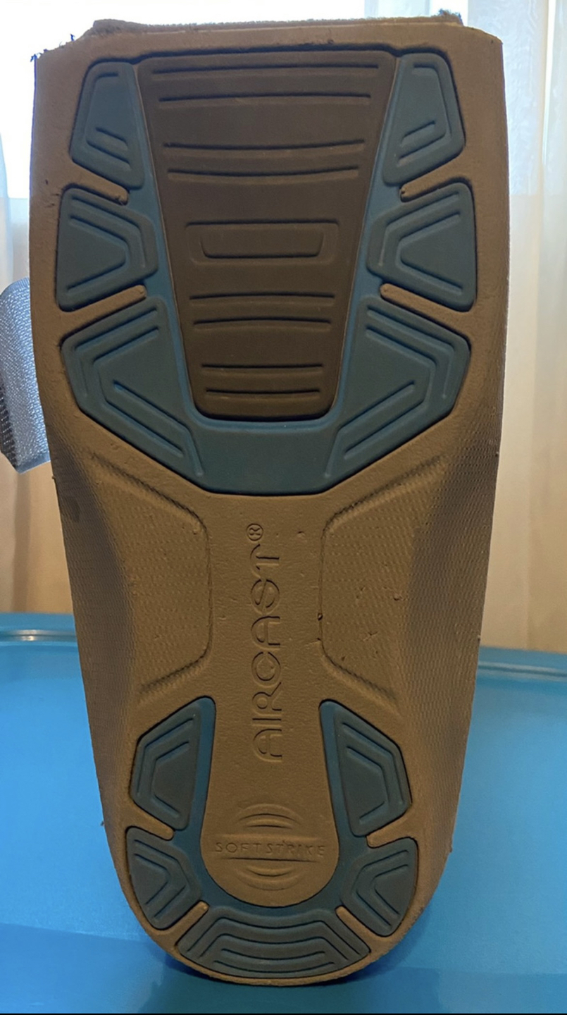 Full size air boot - photo 3