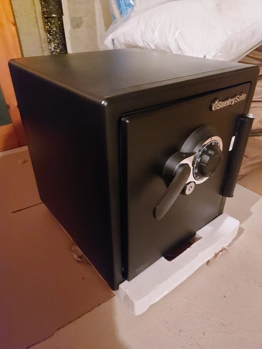 Home safe box/security box - photo 2