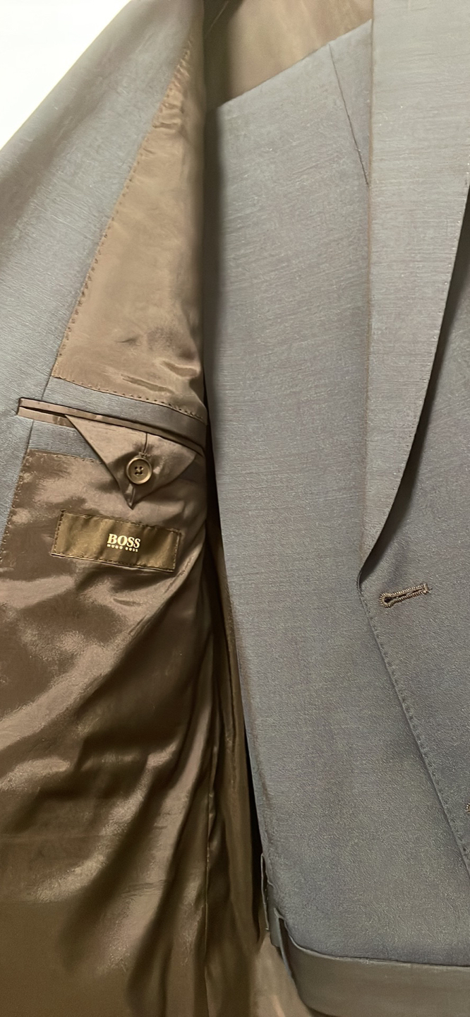 Hugo Boss Suit 44R - photo 2