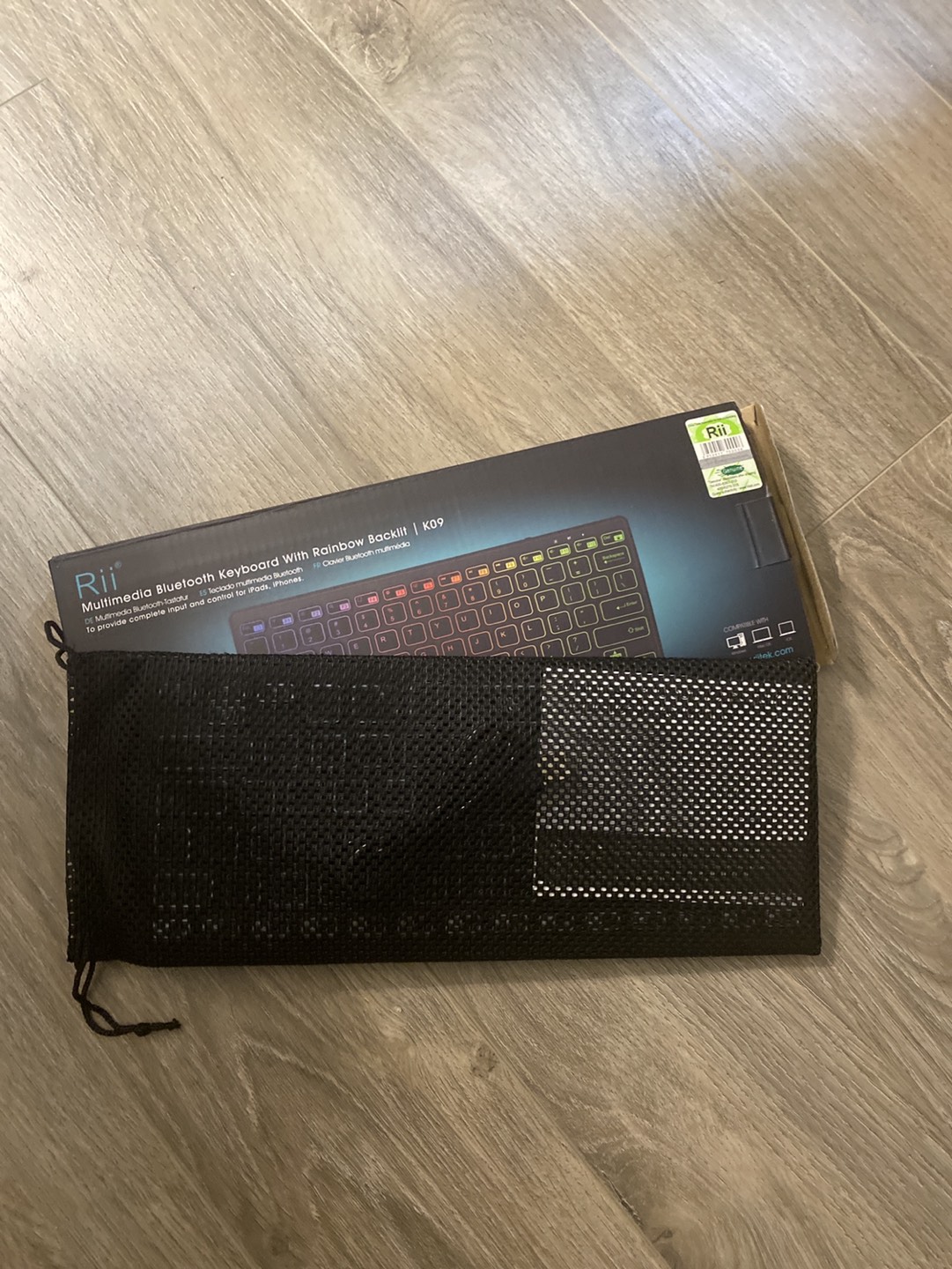RII Bluetooth Keyboard with Rainbow Backlit thumbnail