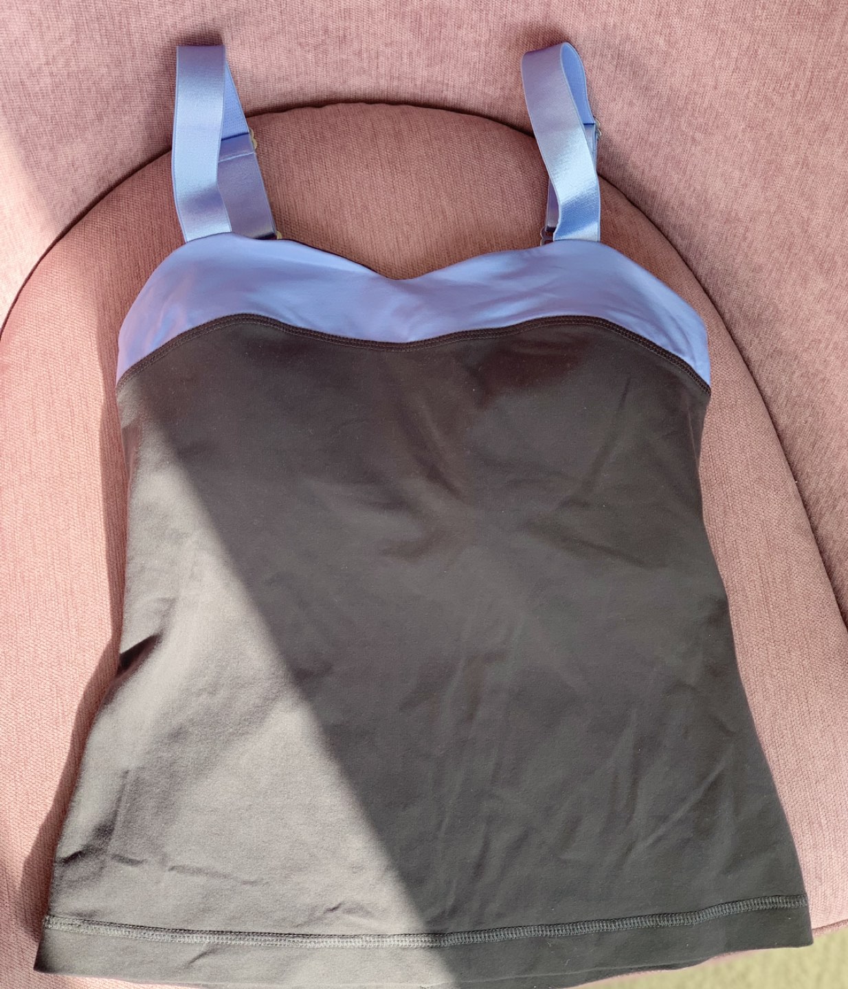 Lulu lemon top thumbnail