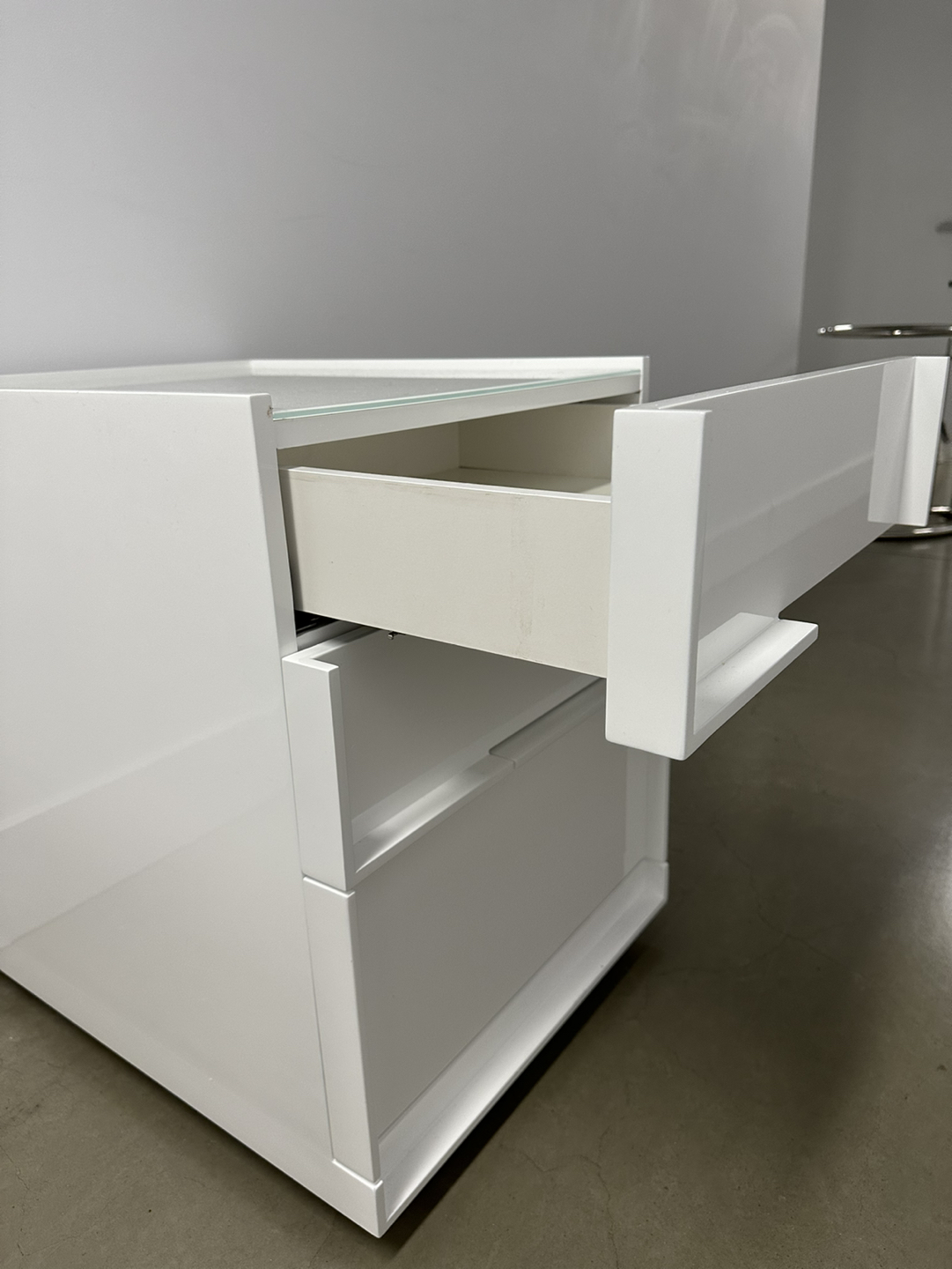 Brand new white storage unit $250 - photo 3