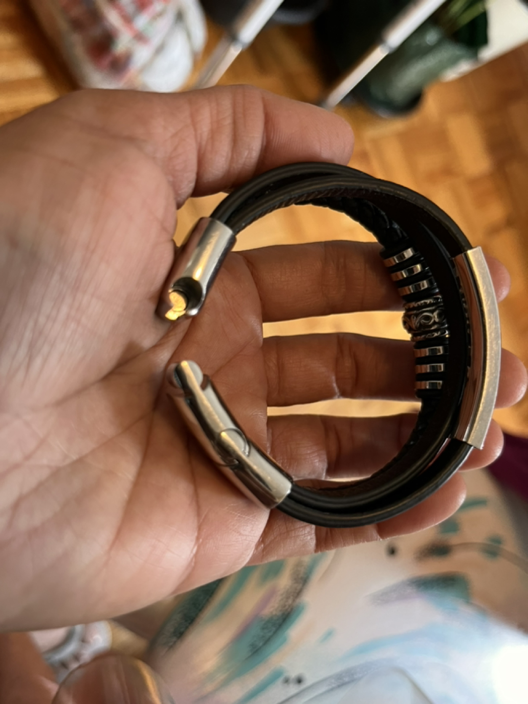 Leather bracelet image indicator(10)