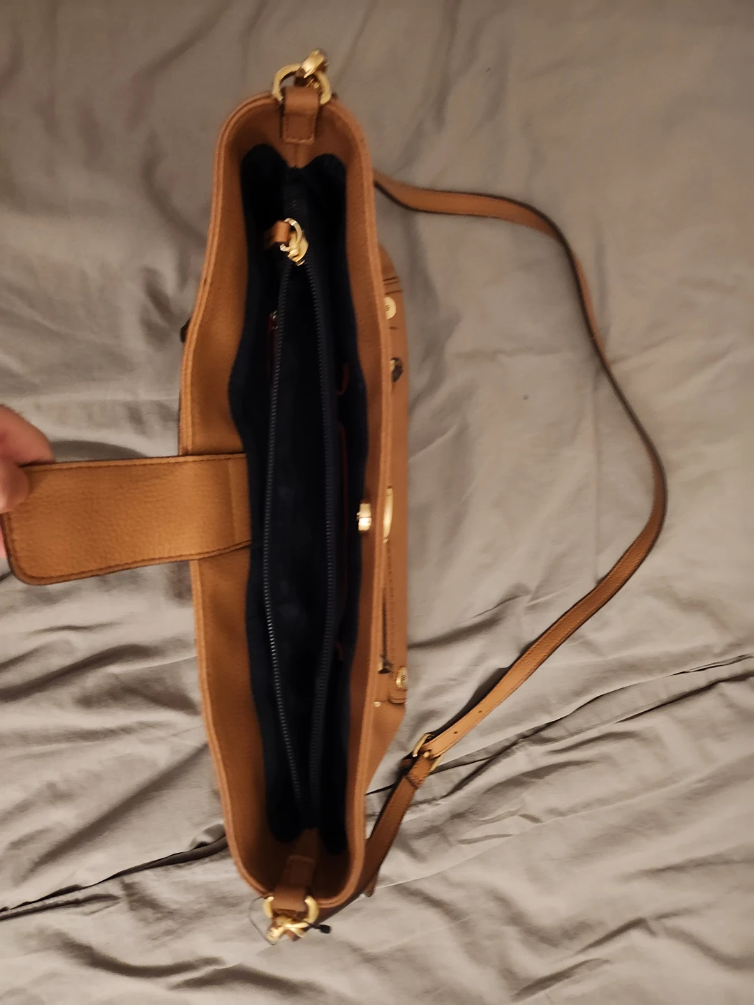 Tommy hilfiger purse image indicator(3)