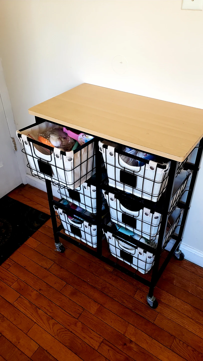 Rolling drawer for storage.  6 drawers - photo 3