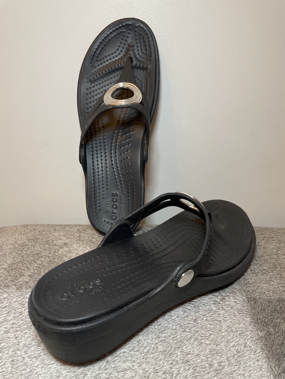Dual Crocs Comfort