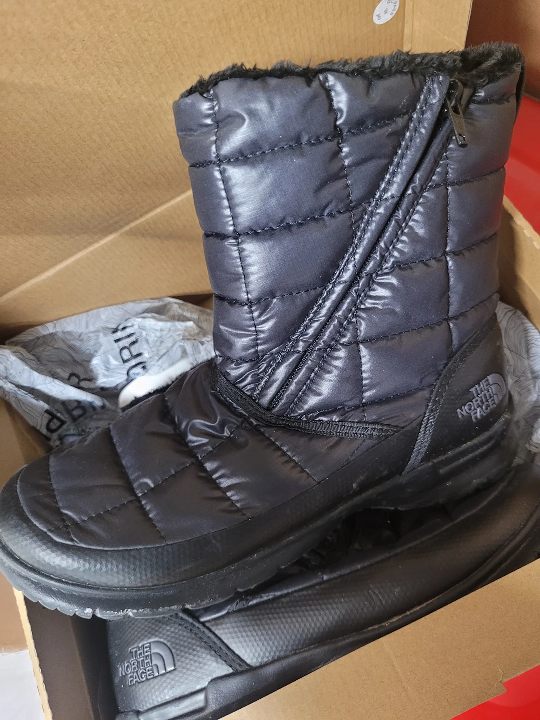 North Face winter boots size 8 wms thumbnail