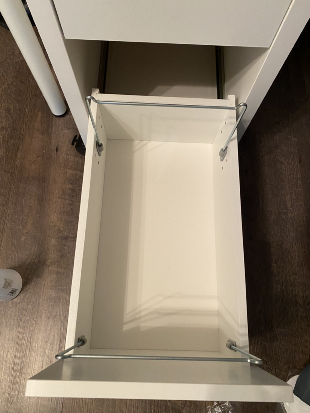 Ikea drawer unit “MICKE” | white image indicator(2)