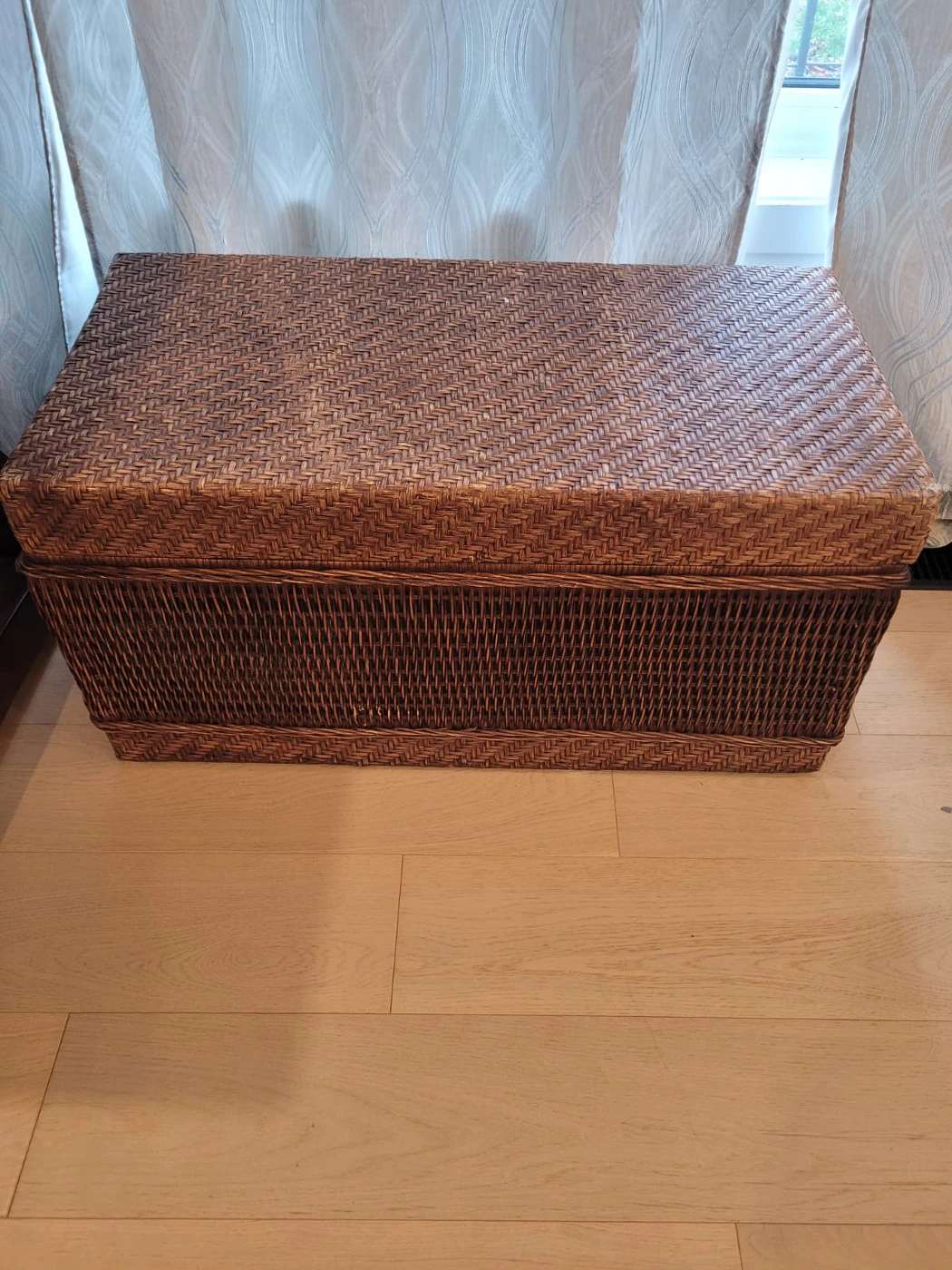 Storage wicker chest thumbnail