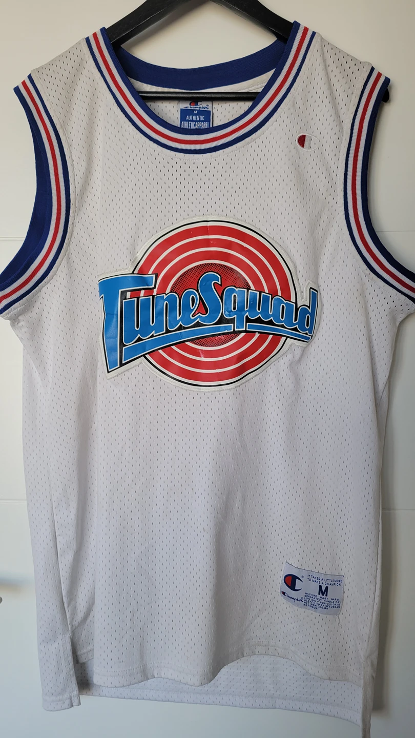 looney tunes jersey Men's  M thumbnail