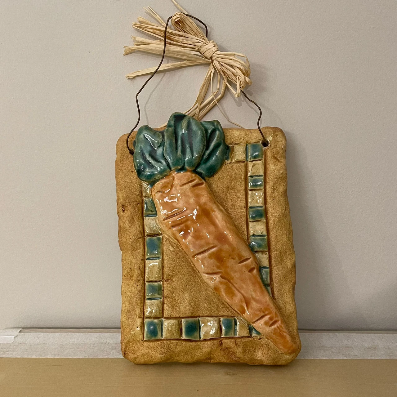 Brand new handcrafted porcelain vegetable wall deco set image indicator(5)