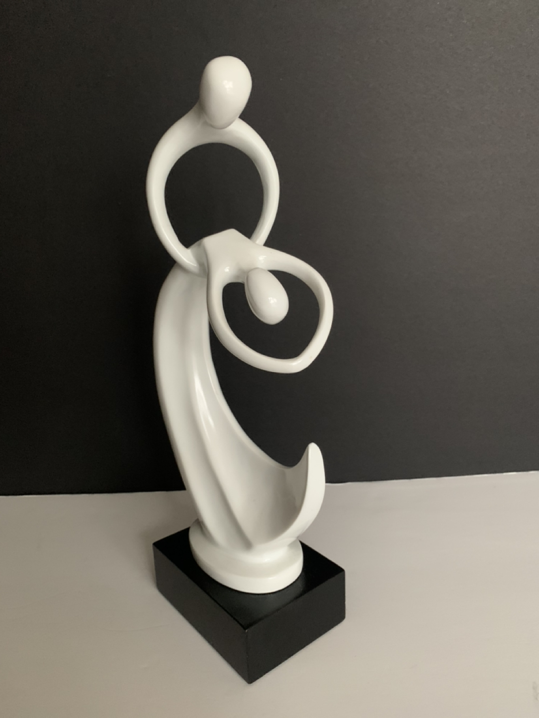 "Dancers" Statue - Ceramic