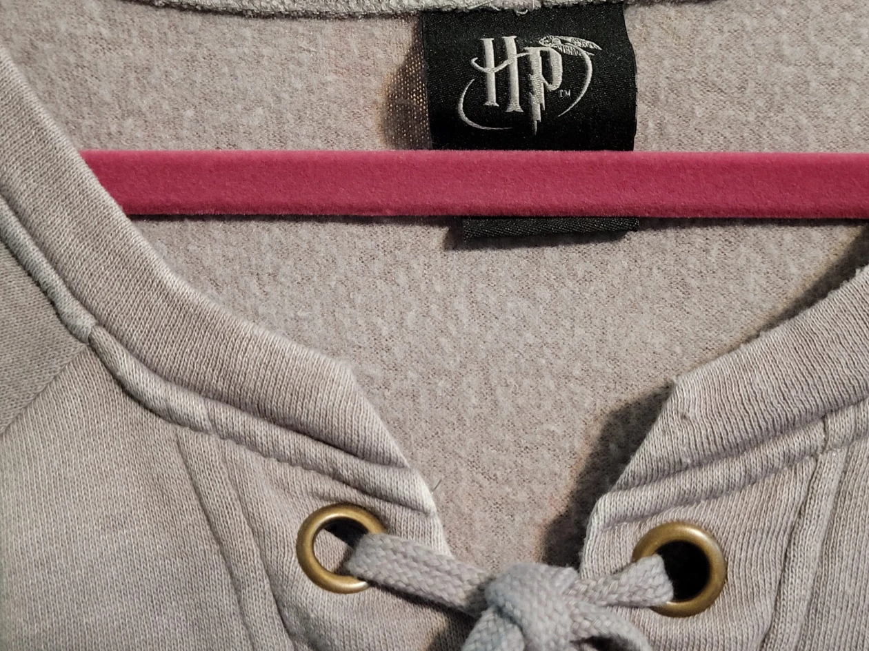 Last Chance - Hogwarts Alumni Sweatshirt image indicator(3)