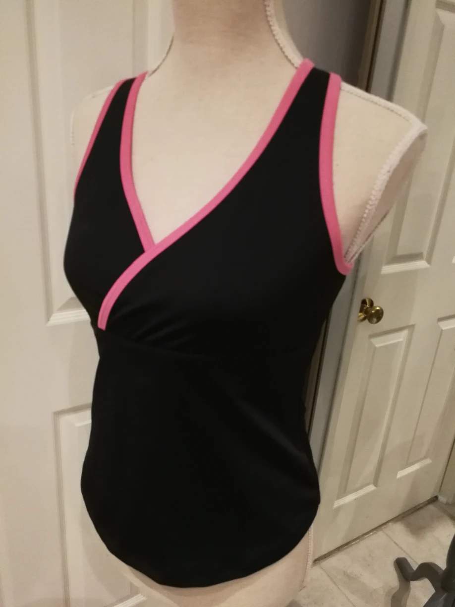 sport/yoga tank top size S image indicator(2)