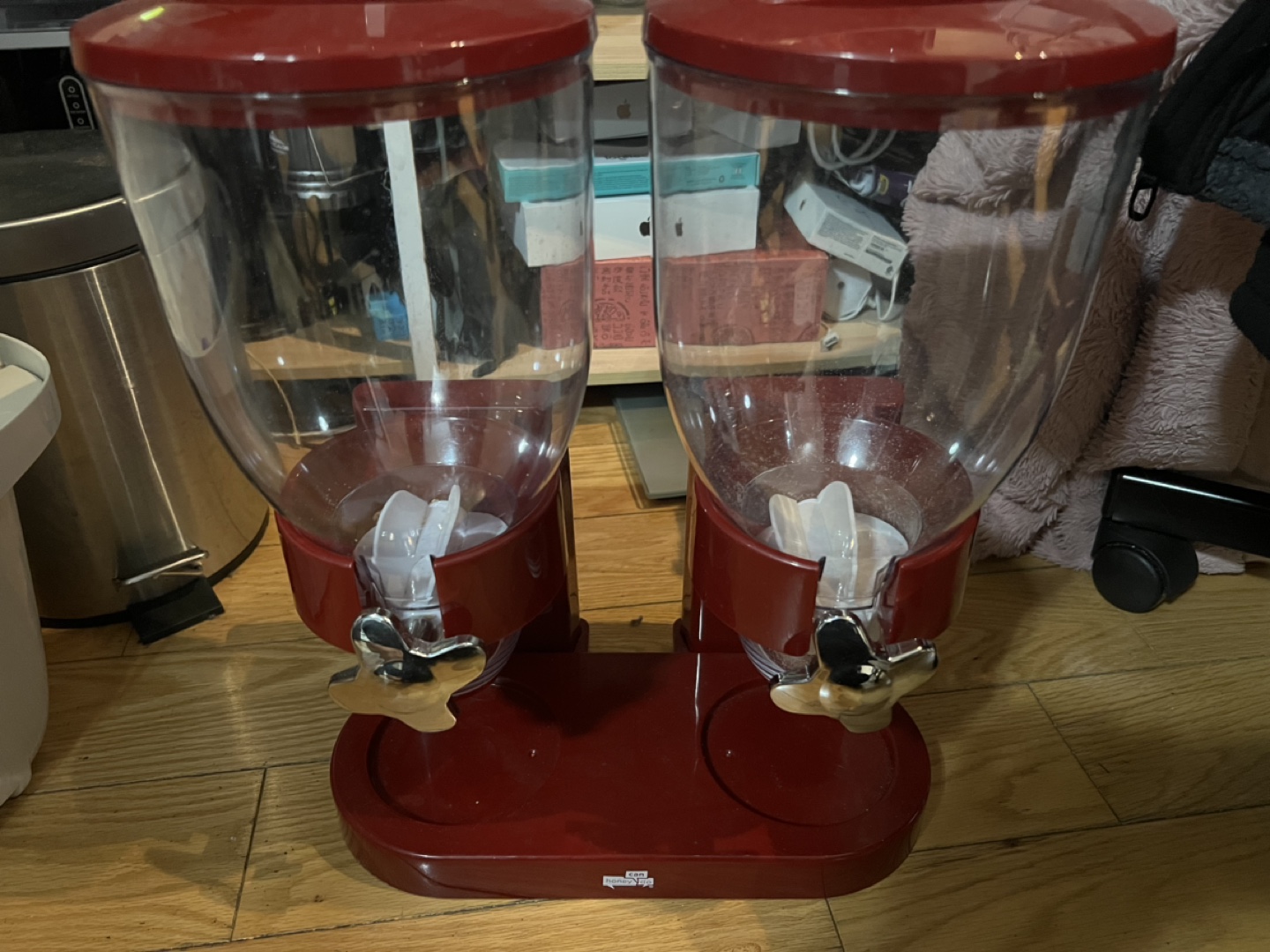 Cereal dispenser