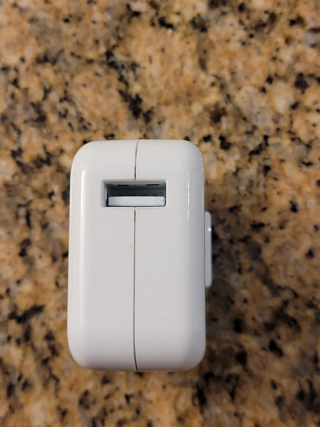 Apple 12W USB Power Adapter image indicator(2)