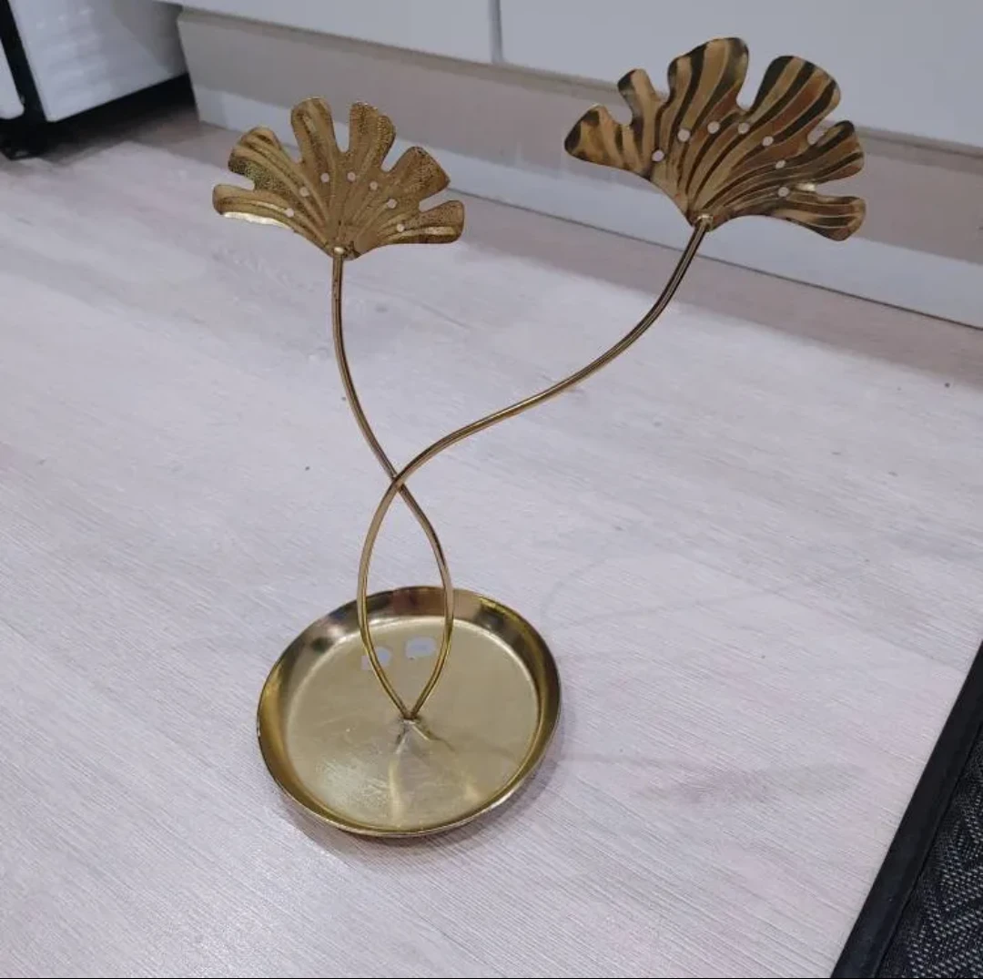 Ginkgo Leaf Jewelry Holder thumbnail