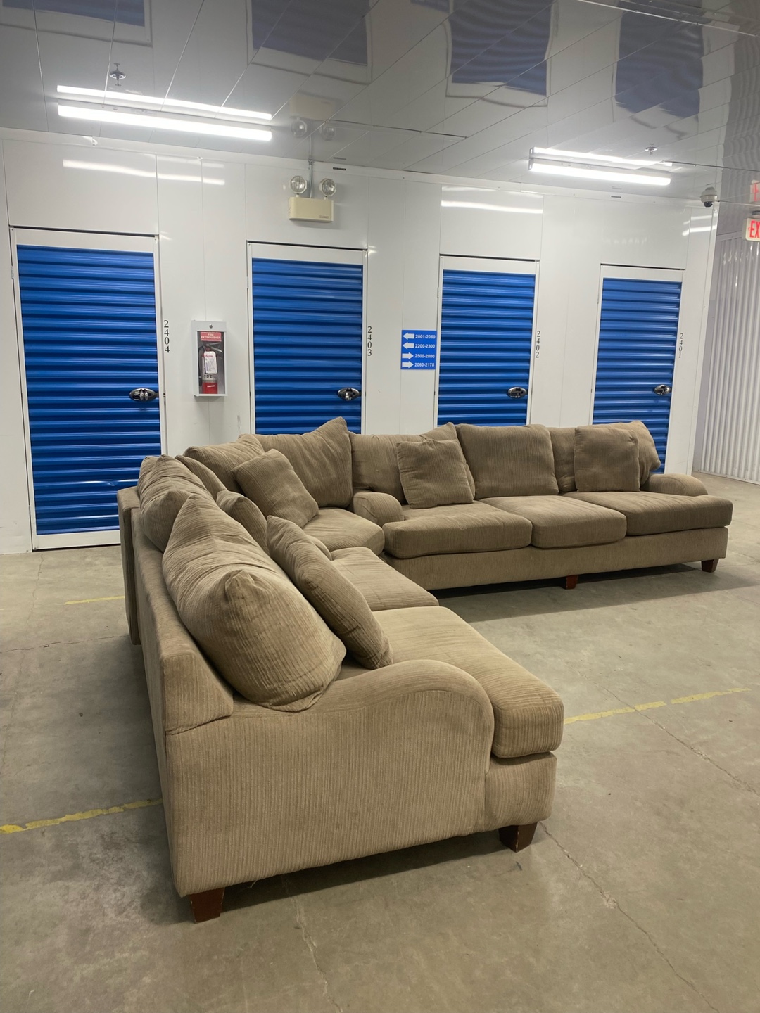 Beige Sectional Couch / Sofa - FREE DELIVERY - photo 3