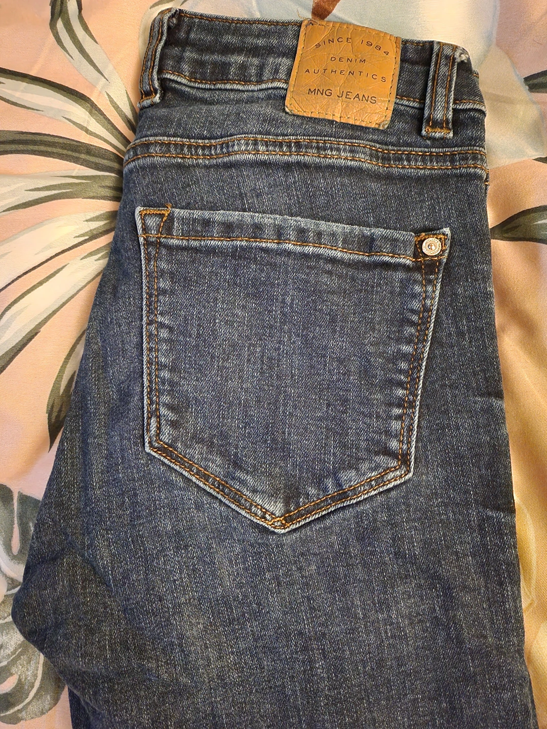 Mango Brand Jeans thumbnail