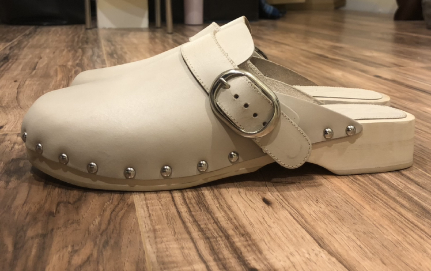 Mango clogs image indicator(7)