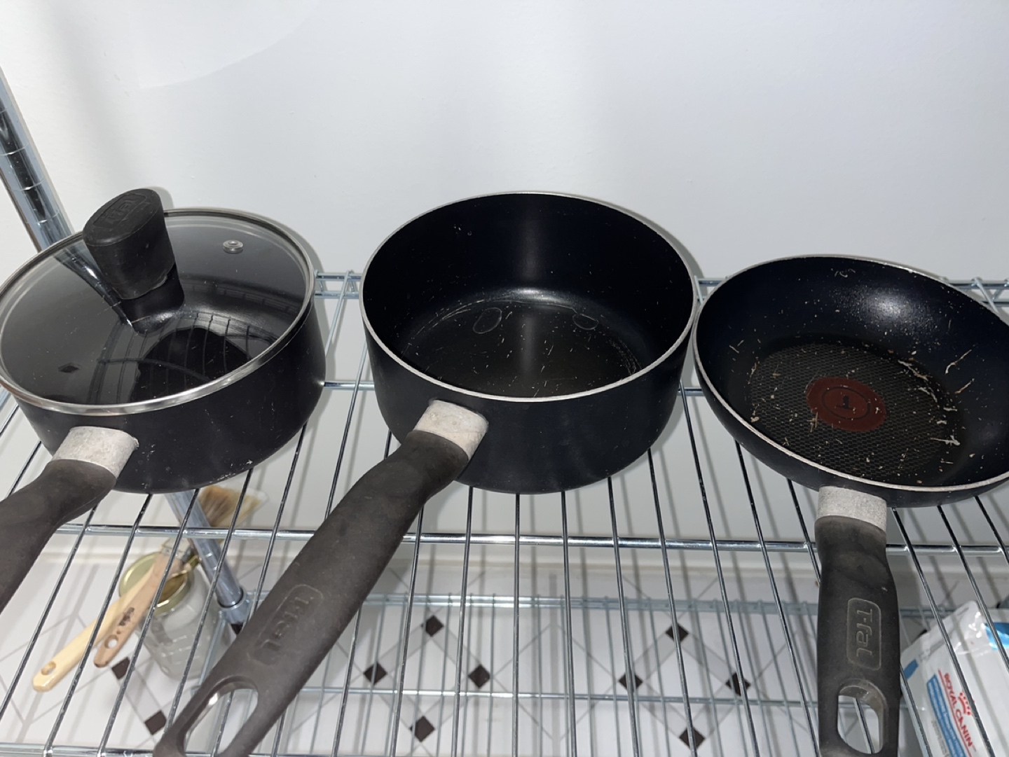 Pans and pots - photo 2